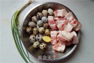 鹌鹑蛋烧肉的做法步骤：1