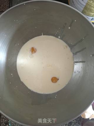 毛毛虫面包的做法步骤：1
