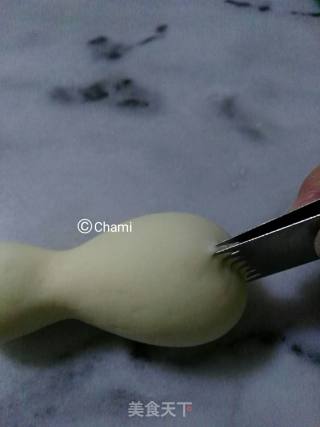象形花生包的做法步骤：5