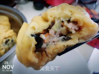 猪肉圆白菜木耳包子的做法步骤：3