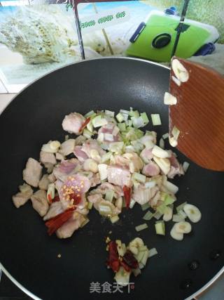 甘蓝炒肉的做法步骤：6