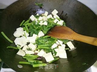 茼蒿豆腐煲的做法步骤：8
