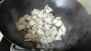 蒜苔香干五花肉的做法步骤：7