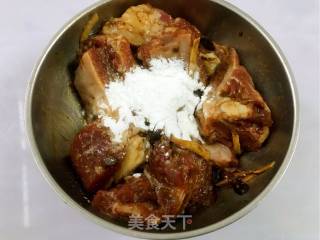 金针菇蒸排骨的做法步骤：2