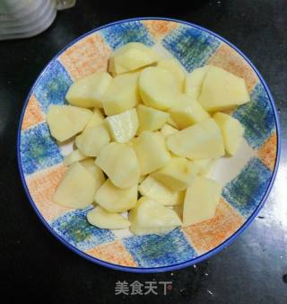粉蒸土豆的做法步骤：1