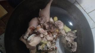 土豆烧鸭的做法步骤：9