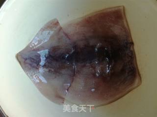 零食一一炸鱿鱼的做法步骤：1