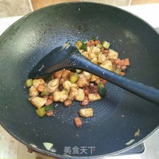 不辣版宫爆鸡丁的做法步骤：5