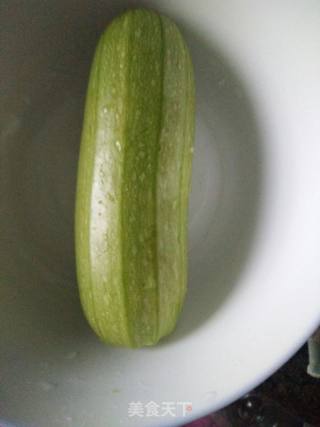 西葫芦鸡蛋饼的做法步骤：1