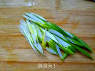 #快手懒人餐#老干妈金针菇拌面的做法步骤：3
