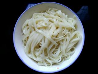 #快手懒人餐#老干妈金针菇拌面的做法步骤：10