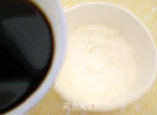 红糖发糕的做法步骤：2