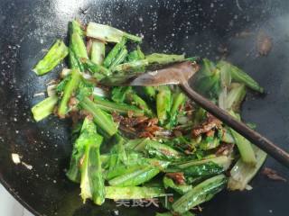 豆豉鲮鱼油麦菜-快手懒人菜的做法步骤：8