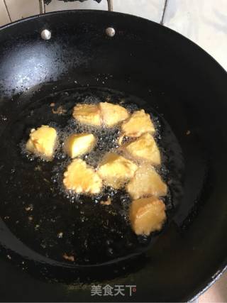 拔丝苹果的做法步骤：3