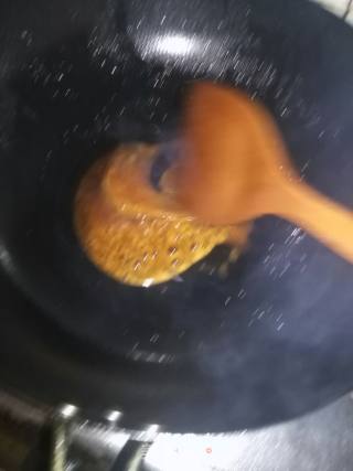 糖醋五花肉焖豆腐的做法步骤：6