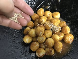 糖醋虎皮鹌鹑蛋的做法步骤：11