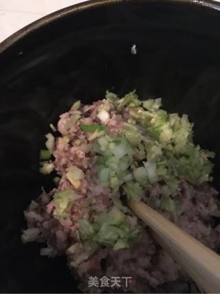 海鲜肉丸面的做法步骤：4