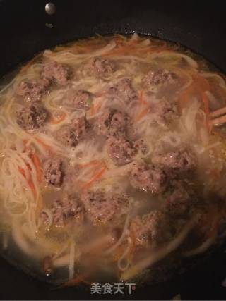 海鲜肉丸面的做法步骤：12