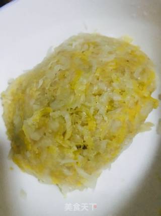 酸菜粉丝汤的做法步骤：2