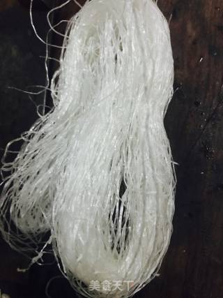 酸菜粉丝汤的做法步骤：3