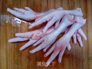 泡椒凤爪的做法步骤：1