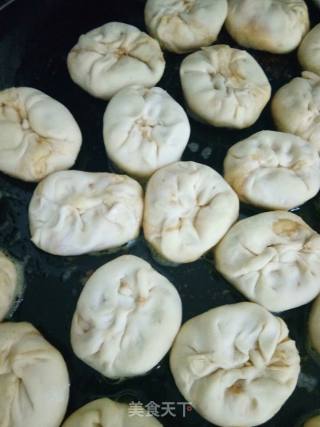 麻酱饼的做法步骤：8