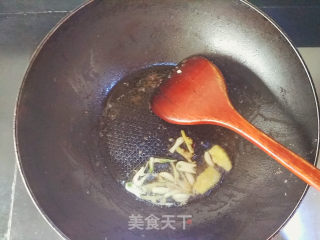 麻油鲫鱼浓汤的做法步骤：4