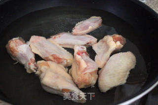 炸鸡翅的做法步骤：2