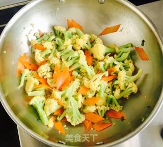 素炒菜花的做法步骤：12