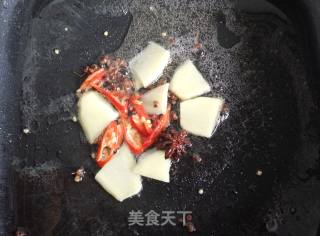 土豆炖鸡块的做法步骤：5