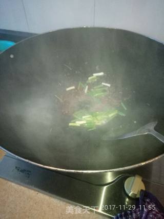 薯粉签炒豆芽的做法步骤：15