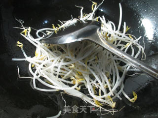 素鸡绿豆芽汤面的做法步骤：2
