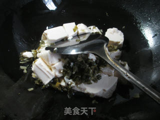 雪菜龙利鱼豆腐羹的做法步骤：4