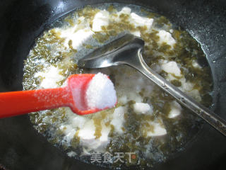 雪菜龙利鱼豆腐羹的做法步骤：8