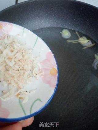 金针菇蛋花汤的做法步骤：3
