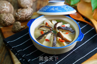 香菇鱼饼丝瓜汤的做法步骤：9