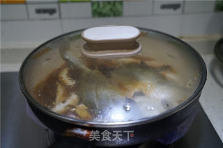 香菇焖黄鱼鲞的做法步骤：6