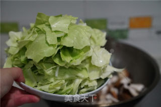 手撕香菇包菜的做法步骤：5