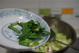 手撕香菇包菜的做法步骤：7