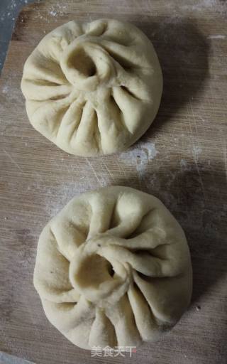 萝卜猪肉包子的做法步骤：1