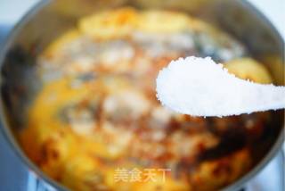 酸木瓜炖鱼的做法步骤：6