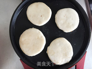 【红糖饼】又酥又软的吮指红糖饼的做法步骤：21