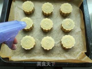 #烤箱美味#豆沙月饼的做法步骤：13