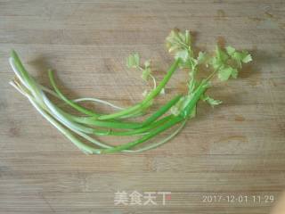 甲子鱼面煮甲东紫菜汤的做法步骤：3