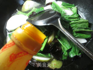 黑木耳烧大头菜的做法步骤：5