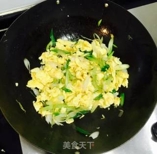 大葱炒鸡蛋的做法步骤：9