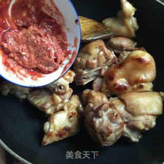 腐乳焖猪脚的做法步骤：5
