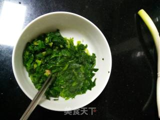 菠菜鸡蛋煎饼的做法步骤：2