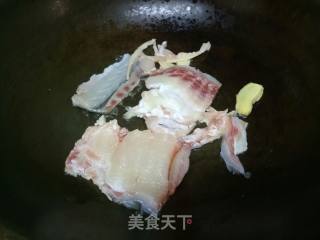 青菜烩鱼丸的做法步骤：3
