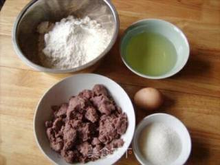 豆沙酥的做法步骤：1
